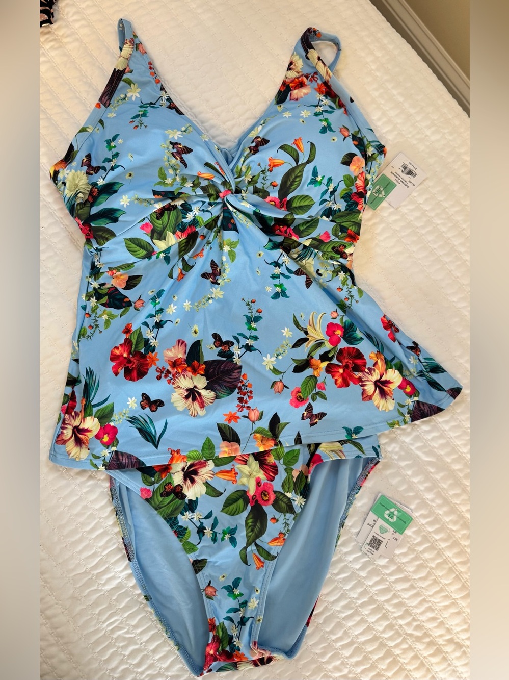 Sunsets NWT Budding Romance Tankini Set 40DD Size 14